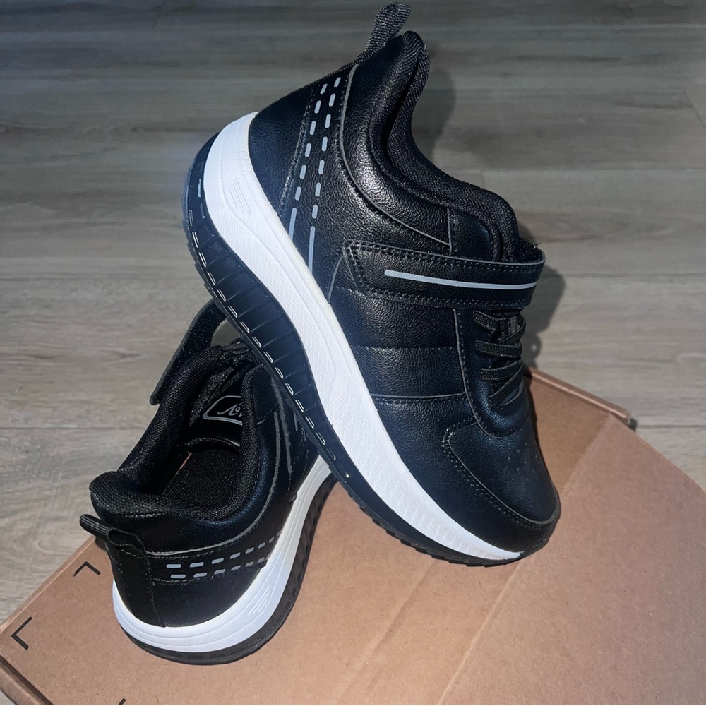 Women sneakers